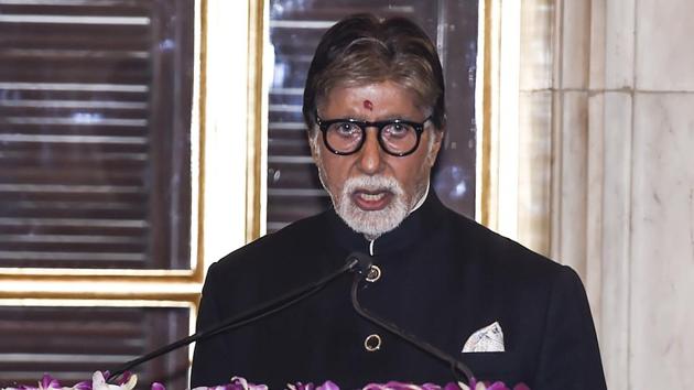 Amitabh Bachchan is doing his bit in spreading awareness amid coronavirus outbreak. (PTI) Amitabh Bachchan is doing his bit in spreading awareness amid coronavirus outbreak. (PTI)