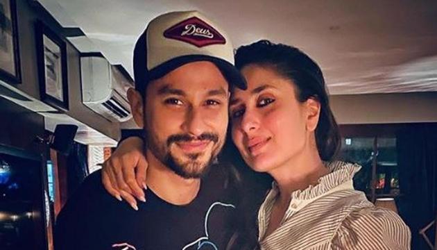 Kunal Kemmu shared a new picture with Kareena Kapoor Khan. Kunal Kemmu shared a new picture with Kareena Kapoor Khan.
