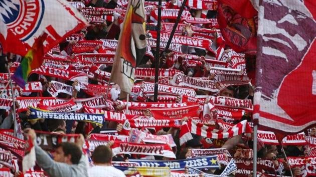 Soccer Football - Bundesliga - Bayern Munich v FC Augsburg - Allianz Arena, Munich, Germany - March 8, 2020 Bayern Munich fans (REUTERS) Soccer Football - Bundesliga - Bayern Munich v FC Augsburg - Allianz Arena, Munich, Germany - March 8, 2020 Bayern Munich fans (REUTERS)