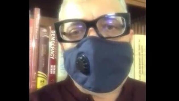 TMC MP tweeted a video of him wearing mask while announcing his self-isolation(Source-Twitter/@derekobrienmp) TMC MP tweeted a video of him wearing mask while announcing his self-isolation(Source-Twitter/@derekobrienmp)