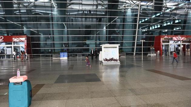 Empty corridors of IGI Terminal 3 due to Janta Curfew in view of Corona Virus Scare in New Delhi, India, on Sunday, March 22, 2020. (Vipin Kumar/ht) Empty corridors of IGI Terminal 3 due to Janta Curfew in view of Corona Virus Scare in New Delhi, India, on Sunday, March 22, 2020. (Vipin Kumar/ht)
