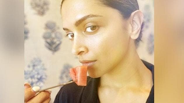 Varun Dhawan wants to know why Deepika Padukone is always in a night suit. Varun Dhawan wants to know why Deepika Padukone is always in a night suit.