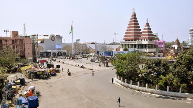 A deserted view of Patna Junction with the Mahavir Temple also visible in Patna, Bihar, India on Sunday, March 22, 2020. (Santosh Kumar / HT Photo)