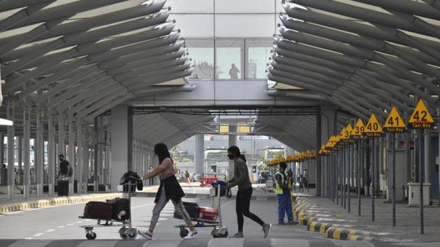 Immigration check posts (ICPs) at airports are among those that will stop incoming traffic. (Sanjeev Verma/HT PHOTO) Immigration check posts (ICPs) at airports are among those that will stop incoming traffic. (Sanjeev Verma/HT PHOTO)