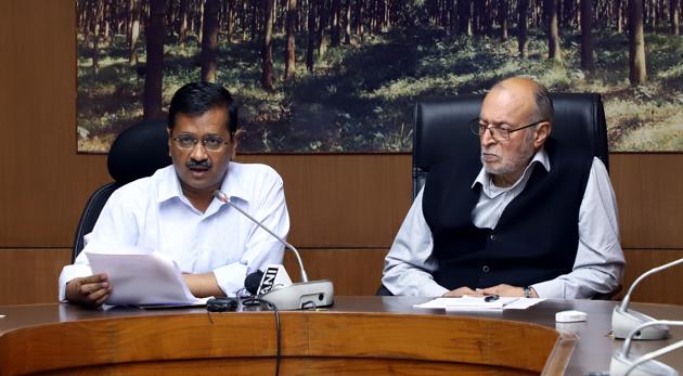 Coronavirus update: Those providing essential services, but do not have a ID card to back their claim will be issued an e-pass, Kejriwal said (HT Photo) Coronavirus update: Those providing essential services, but do not have a ID card to back their claim will be issued an e-pass, Kejriwal said (HT Photo)