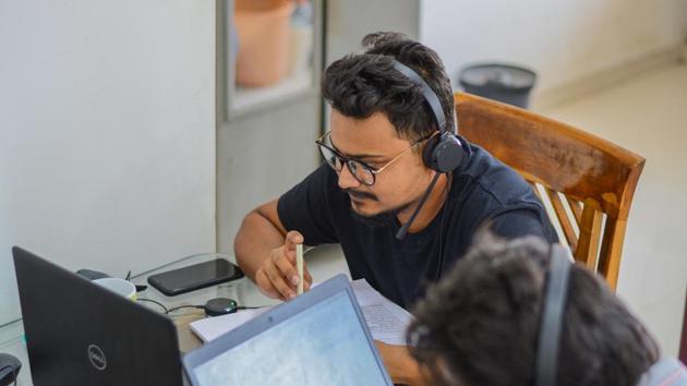 For those used to working remotely or who are dealing with the situation for the first time, here are some tips that will help you to make sure that you stay productive.(Milind Saurkar/HT file) For those used to working remotely or who are dealing with the situation for the first time, here are some tips that will help you to make sure that you stay productive.(Milind Saurkar/HT file)