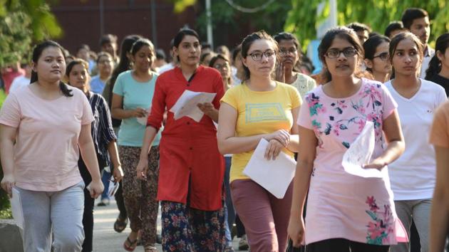 National Eligibility cum Entrance Test exam postponed,says MHRD ministry. (HT Archiv) National Eligibility cum Entrance Test exam postponed,says MHRD ministry. (HT Archiv)