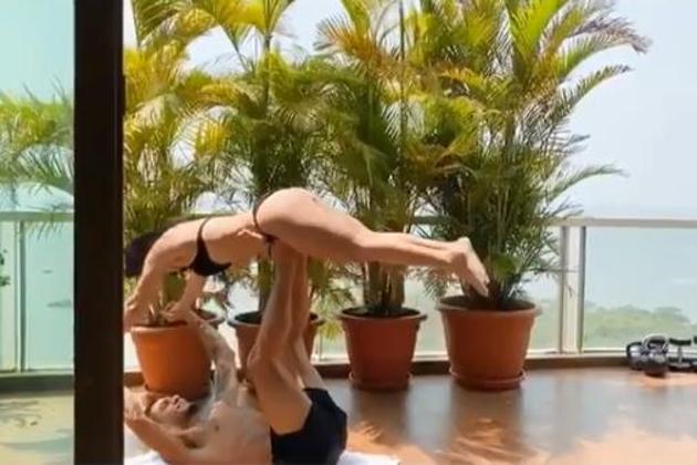 A screengrab of Krishna Shroff’s workout video.