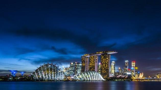 Singapore announced massive stimulus measures on Thursday to soften the economic shock from the coronavirus outbreak, including generous cash handouts for locals.(Unsplash)