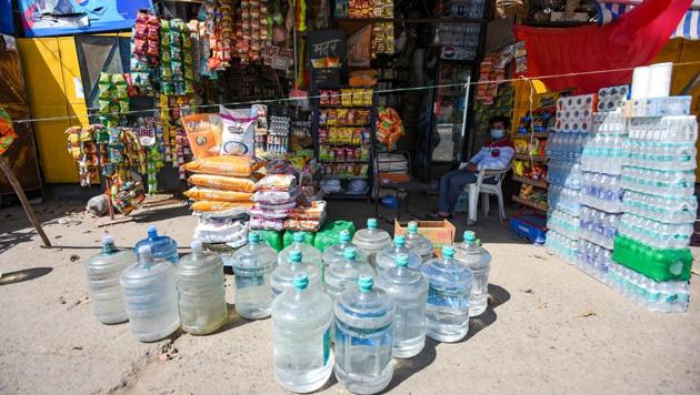 A grocery store on day 5 of the 21 day nationwide lockdown curb the spread of coronavirus at Saket in New Delhi. (Amal KS/HT PHOTO) A grocery store on day 5 of the 21 day nationwide lockdown curb the spread of coronavirus at Saket in New Delhi. (Amal KS/HT PHOTO)