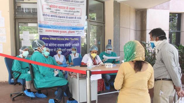 Delhi government’s biggest tertiary care centre Lok Nayak hospital, along with government’s only superspeciality hospital GB Pant on the same campus, are preparing to become Covid-19 hospitals.(Yogendra Kumar/HT photo. Image for representational purpose) Delhi government’s biggest tertiary care centre Lok Nayak hospital, along with government’s only superspeciality hospital GB Pant on the same campus, are preparing to become Covid-19 hospitals.(Yogendra Kumar/HT photo. Image for representational purpose)