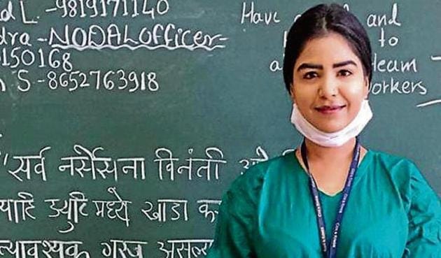 Actor Shikha Malhotra, who has a degree in nursing, is volunteering at a government hospital in Mumbai during the coronavirus pandemic.
