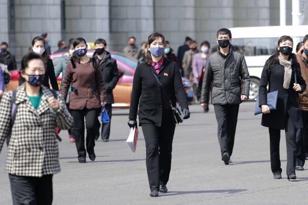 Pedestrians wear face masks to help prevent the spread of the coronavirus in Pyongyang, North Korea.(AP File Photo) Pedestrians wear face masks to help prevent the spread of the coronavirus in Pyongyang, North Korea.(AP File Photo)