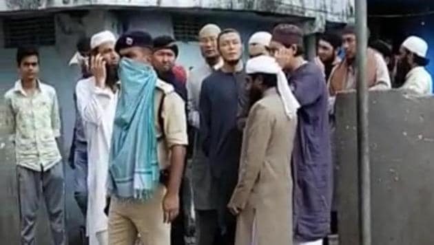 Eleven foreigners who were found in a mosque in Patna this week were detained.(Santosh Kumar/HT Photo) Eleven foreigners who were found in a mosque in Patna this week were detained.(Santosh Kumar/HT Photo)