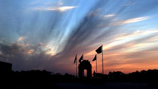 Covid-19: Cirrus clouds over India Gate, on day 9 of the 21 day nationwide lockdown to check the spread of coronavirus, in New Delhi. (Arvind Yadav/HT PHOTO) Covid-19: Cirrus clouds over India Gate, on day 9 of the 21 day nationwide lockdown to check the spread of coronavirus, in New Delhi. (Arvind Yadav/HT PHOTO)