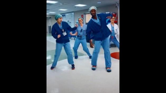 The image shows the doctors and medical workers dancing.(TikTok/@drjcofthedc) The image shows the doctors and medical workers dancing.(TikTok/@drjcofthedc)