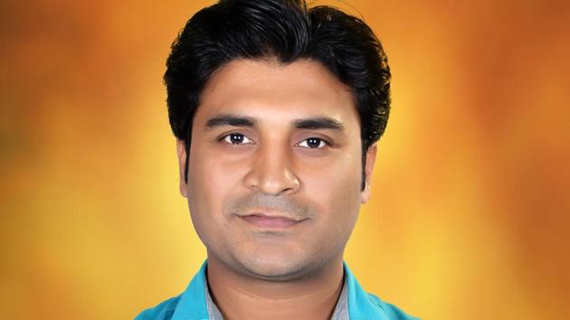 Rajkiran Chavan, a 36-year old teacher who teaches at an aided school in Solapur (HT) Rajkiran Chavan, a 36-year old teacher who teaches at an aided school in Solapur (HT)