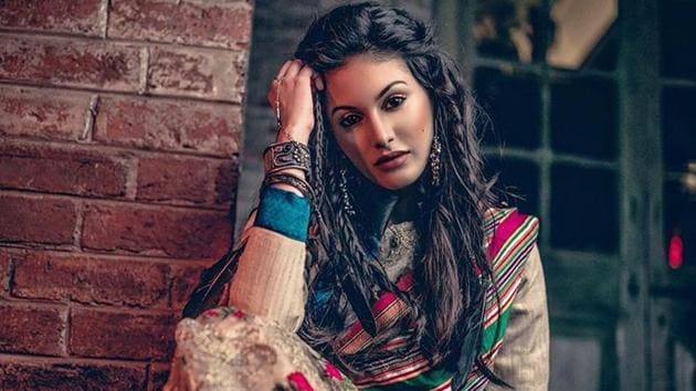 Amyra Dastur shares how her father has been working non-stop amid Covid-19 crisis Amyra Dastur shares how her father has been working non-stop amid Covid-19 crisis