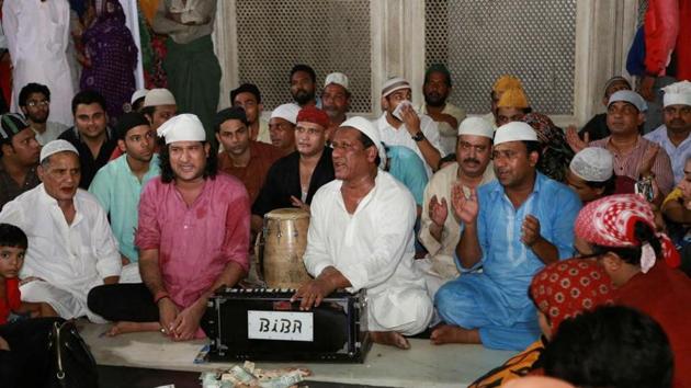 The settlement around the dargah, where a thriving population of those claiming lineage to Hazrat Nizamuddin and his disciples dwells, has been at the centre of cultural activities in Delhi since the 13th century. (Amal KS/HT Photos) The settlement around the dargah, where a thriving population of those claiming lineage to Hazrat Nizamuddin and his disciples dwells, has been at the centre of cultural activities in Delhi since the 13th century. (Amal KS/HT Photos)