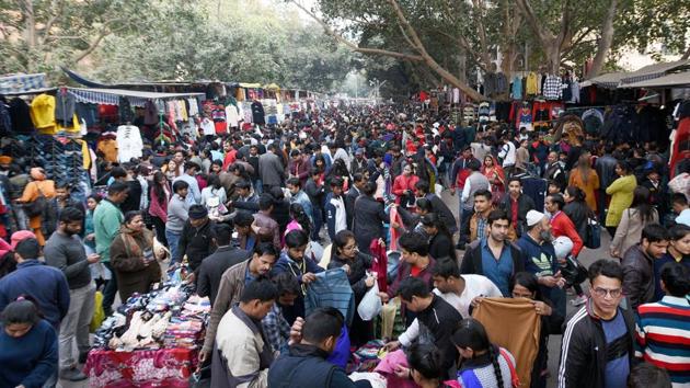 Janpath market in January last year, bursting at its seams with eager shoppers. (Sonu Mehta / HT Archive)