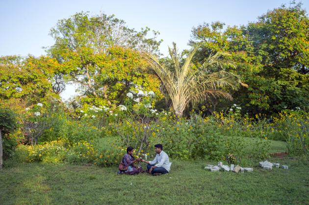 Definitely not love in the time of corona: A couple in the Botanical Gardens, Pondicherry, in an earlier era.(In Pictures via Getty Images) Definitely not love in the time of corona: A couple in the Botanical Gardens, Pondicherry, in an earlier era.(In Pictures via Getty Images)