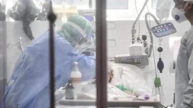 In a bid to contain the spread of coronavirus, Dubai imposed a two-week lockdown Saturday night. (AP) In a bid to contain the spread of coronavirus, Dubai imposed a two-week lockdown Saturday night. (AP)