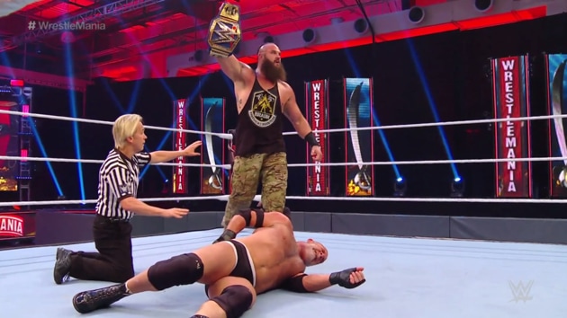 Braun Strowman beats Goldberg.(WWE)