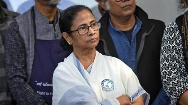 Jagdeep Dhankhar on Sunday urged Chief Minister Mamata Banerjee to work together with Prime Minister Narendra Modi to combat the coronavirus threat.(REUTERS)