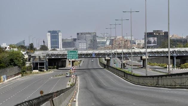 An empty stretch along NH 48 near IFFCO Chowk, on day thirteen of the 21-day nationwide lockdown to curb the spread of coronavirus, in Gurugram. (Sanjeev Verma/ Hindustan Times) An empty stretch along NH 48 near IFFCO Chowk, on day thirteen of the 21-day nationwide lockdown to curb the spread of coronavirus, in Gurugram. (Sanjeev Verma/ Hindustan Times)