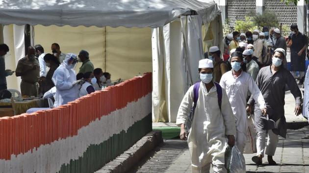 Two FIRs have been registered by Delhi Police over the conduct of Tablighi Jamaat members at the hospital and a quarantine centre.(Ajay Aggarwal/HT PHOTO)