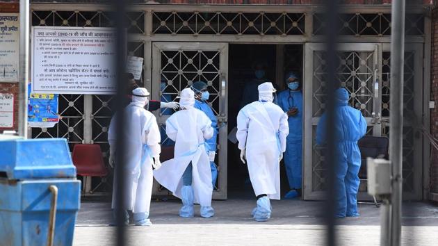 The country is facing a massive shortage of PPE for doctors treating Covid-19 patients. (Raj K Raj/HT PHOTO) The country is facing a massive shortage of PPE for doctors treating Covid-19 patients. (Raj K Raj/HT PHOTO)