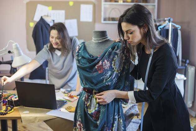 Fdci Sets Up Crisis Fund For Upcoming Designers Hindustan Times Sunil sethi as the president. fdci sets up crisis fund for upcoming