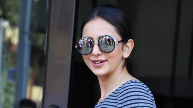 Rakul Preet Singh spotted at Bandra in Mumbai. (IANS) Rakul Preet Singh spotted at Bandra in Mumbai. (IANS)