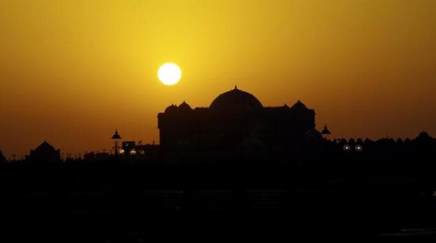 Shab-e-Baraat is considered to be the holiest night of the Islamic calendar.(UNSPLASH) Shab-e-Baraat is considered to be the holiest night of the Islamic calendar.(UNSPLASH)