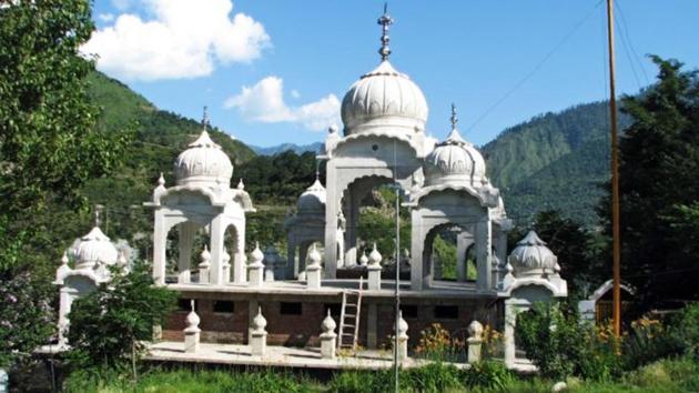The historic significance of this shrine dates back to 1620, when the sixth Sikh master, Guru Hargobind, had toured here with Mughal emperor Jehangir. (HT Photo) The historic significance of this shrine dates back to 1620, when the sixth Sikh master, Guru Hargobind, had toured here with Mughal emperor Jehangir. (HT Photo)