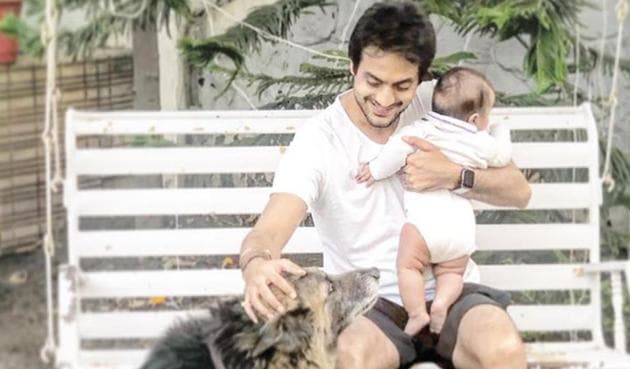 Actor Gaurav S Bajaj enjoys his time with his son and his dog. (Photo: Instagram/gauravsbajaj) Actor Gaurav S Bajaj enjoys his time with his son and his dog. (Photo: Instagram/gauravsbajaj)