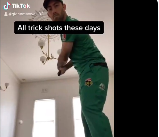 Glenn Maxwell plays golf at home. (Glenn Maxwell/Instagram) 