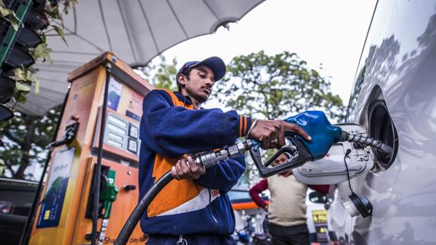 Fuel retailers’ diesel sales were down by about 26 per cent and petrol by nearly 17 per cent in March.(Pradeep Gaur/Mint)