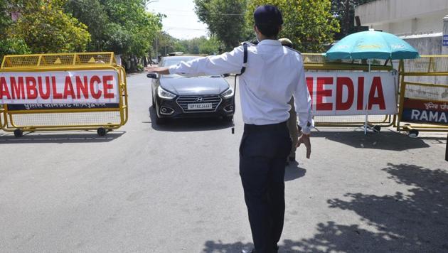 The Uttar Pradesh administration has issued a list of areas to be put under a complete lockdown in Gautam Budh Nagar (Noida).(HT PHOTO.)