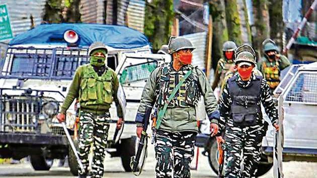 Security forces cordon off the area during an encounter with militants at Sopore, in Baramulla District of South Kashmir, Wednesday, April 8, 2020. A Jaish-e-Mohammad (JeM) terrorist commander was killed in the encounter. (Photo: PTI) Security forces cordon off the area during an encounter with militants at Sopore, in Baramulla District of South Kashmir, Wednesday, April 8, 2020. A Jaish-e-Mohammad (JeM) terrorist commander was killed in the encounter. (Photo: PTI)
