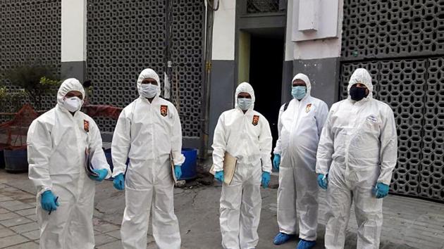 Forensic team visited Markaz under the jurisdiction of Police Station Nizamuddin for the crime scene to spot examination.(ANI Photo) Forensic team visited Markaz under the jurisdiction of Police Station Nizamuddin for the crime scene to spot examination.(ANI Photo)