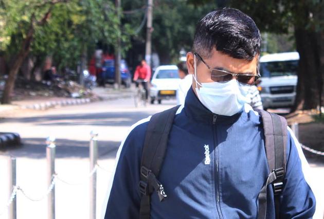 The UT police have also been asked to warn people to wear the masks in public places.(HT FILE) The UT police have also been asked to warn people to wear the masks in public places.(HT FILE)