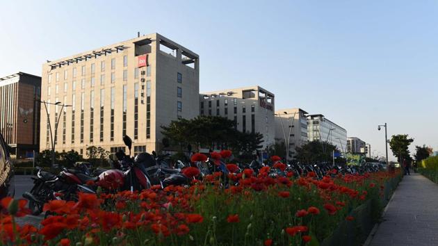 The paid centres were opened on the night of March 16 at five hotels of Aerocity — Red Fox, IBIS, Aloft, Holiday Inn, and Pride Plaza — and as many as 608 people were put under quarantine. (Vipin Kumar/HT PHOTO) The paid centres were opened on the night of March 16 at five hotels of Aerocity — Red Fox, IBIS, Aloft, Holiday Inn, and Pride Plaza — and as many as 608 people were put under quarantine. (Vipin Kumar/HT PHOTO)