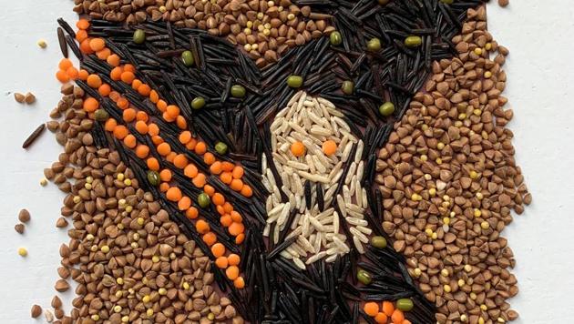 A view shows the reconstitution of "The Scream" by Norwegian painter Edvard Munch made of lentils, buckwheat, beans and other food items in Moscow, Russia.(REUTERS)