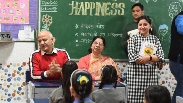 Covid-19: Delhi Deputy Chief Minister Manish Sisodia visits the Sarvodaya Kanya Vidyalaya to inspect a happiness class, at West Vinod Nagar in New Delhi, India, on Saturday, February 22, 2020.(Raj K Raj/HT FILE PHOTO)