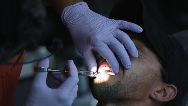 The endodontists feel that surgeries can lead to spread of coronavirus disease Covid-19.(Representative phot/AFP)