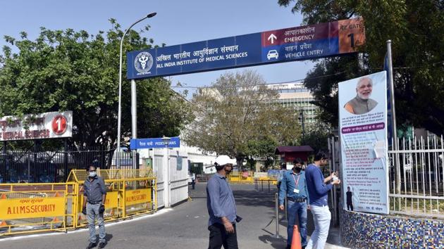 AIIMS medical superrintendent said that the sanitisation unit is in place but its use has been temporarily stopped. (Sanjeev Verma/HT PHOTO) AIIMS medical superrintendent said that the sanitisation unit is in place but its use has been temporarily stopped. (Sanjeev Verma/HT PHOTO)