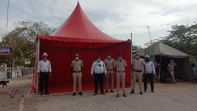 Cops in Gurugram have got tents at several locations, to beat the scorching heat stay while on guard during the lockdown.
