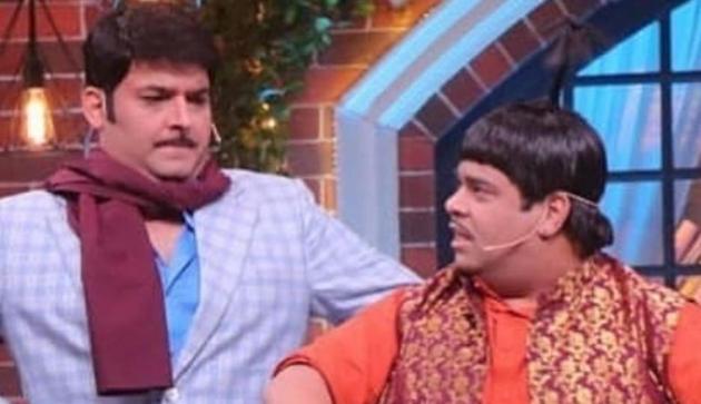 Kapil Sharma and Kiku Sharda on The Kapil Sharma Show.