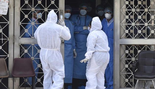 A total of 1,154 people in the city have contracted the infection and 24 have died of it. (Sonu Mehta/HT file photo. Representative image) A total of 1,154 people in the city have contracted the infection and 24 have died of it. (Sonu Mehta/HT file photo. Representative image)